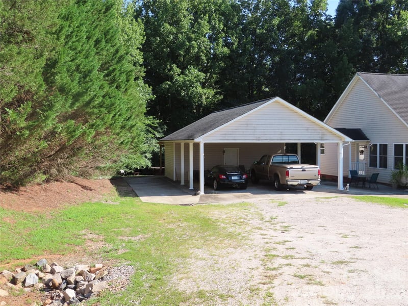 1083 Sharon Rd, York, SC 29745