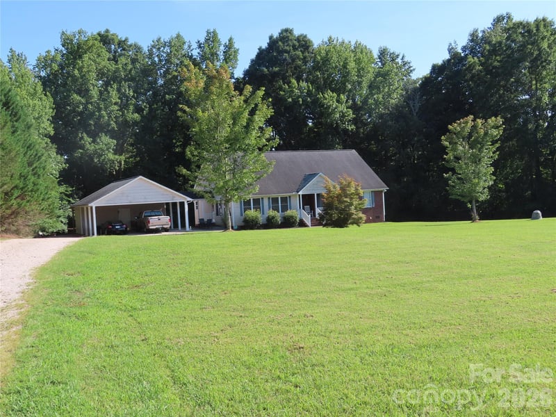 1083 Sharon Rd, York, SC 29745