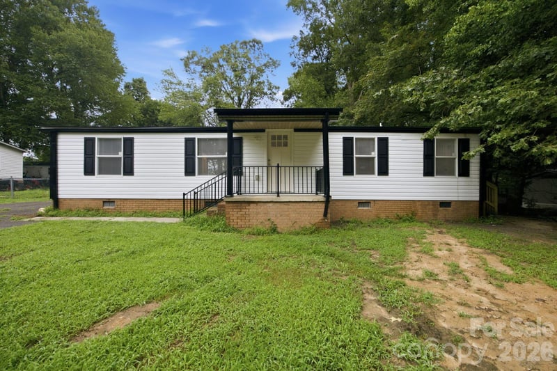 3250 Ole Country Ln, Claremont, NC 28610