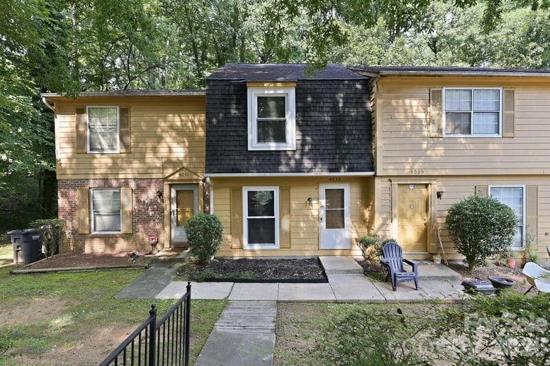 4033 Briarhill Dr, Charlotte, NC 28215