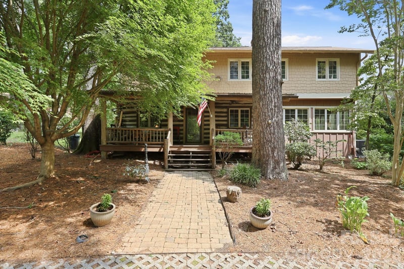 1925 Laurel Park Hw, Hendersonville, NC 28739