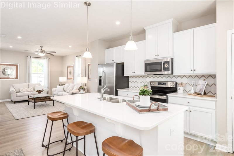 7357 Marino Ct, Charlotte, NC 28212