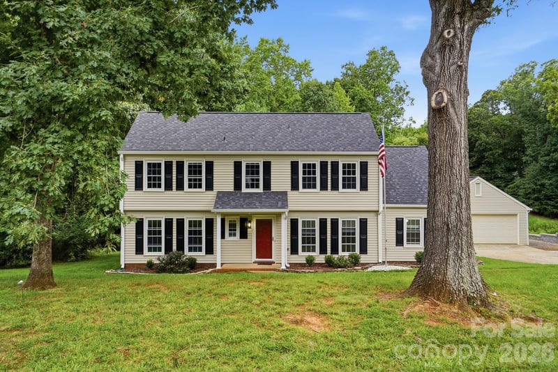 10211 Meadow Hollow Dr, Charlotte, NC 28227