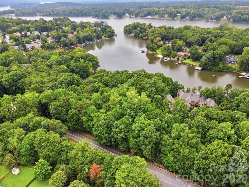 9704 Windygap Rd, Charlotte, NC 28278