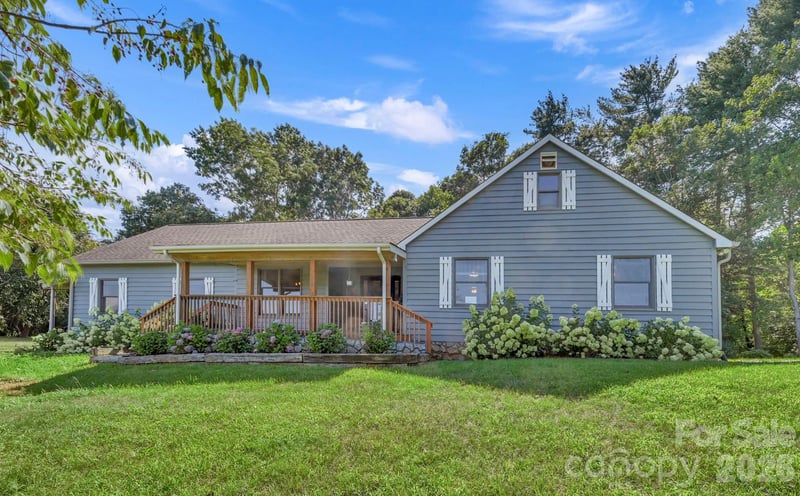170 Bull Creek Rd, Mars Hill, NC 28754