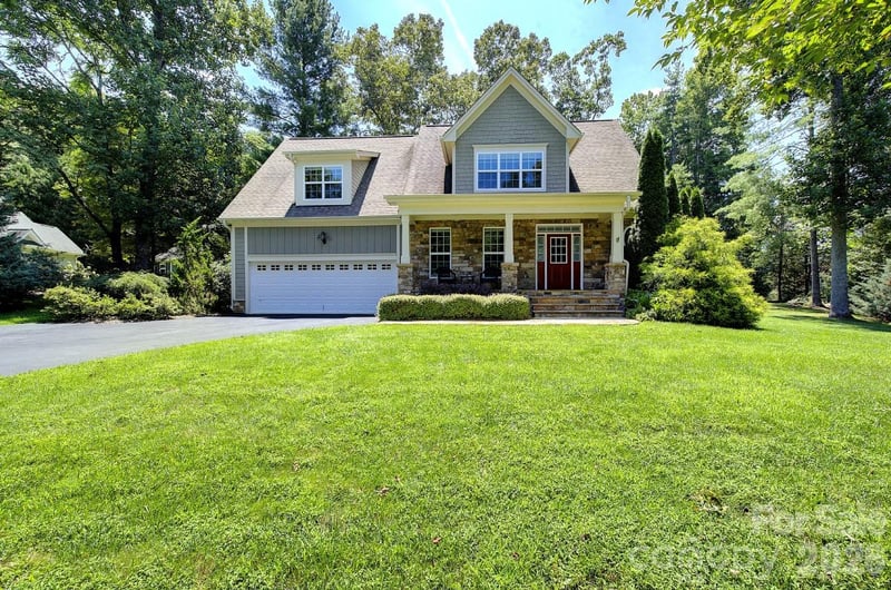 212 Tall Timbers Trl, Hendersonville, NC 28792