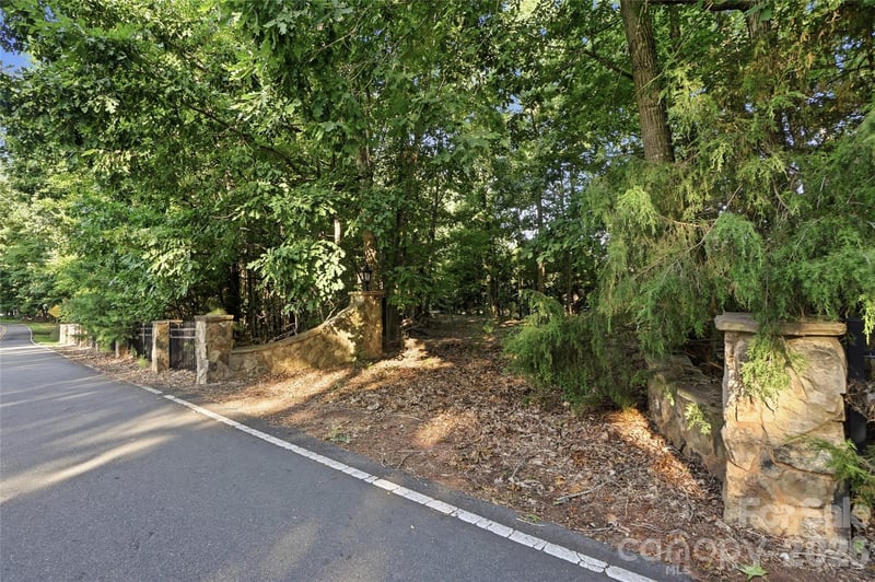 9704 Windygap Rd, Charlotte, NC 28278