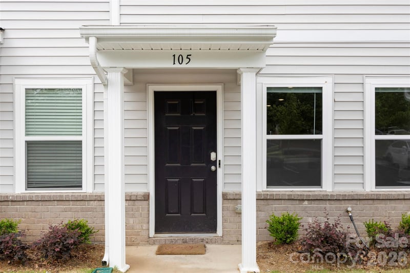 105 Villa Ln, Lincolnton, NC 28092