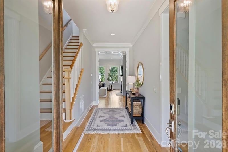 215 Hartford Ave, Charlotte, NC 28209