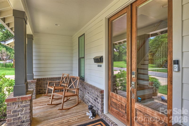 215 Hartford Ave, Charlotte, NC 28209