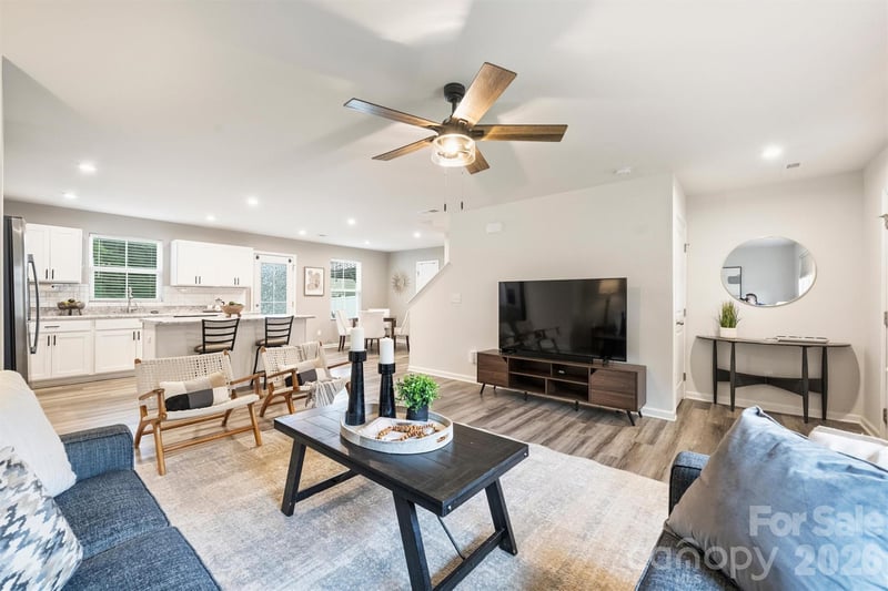 7016 Ludell Ln, Charlotte, NC 28215