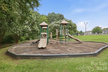 109 Washburn Range Dr, Mooresville, NC 28115