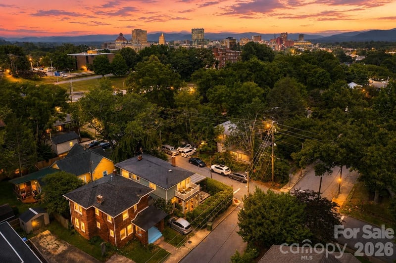 74 Arlington St, Asheville, NC 28801