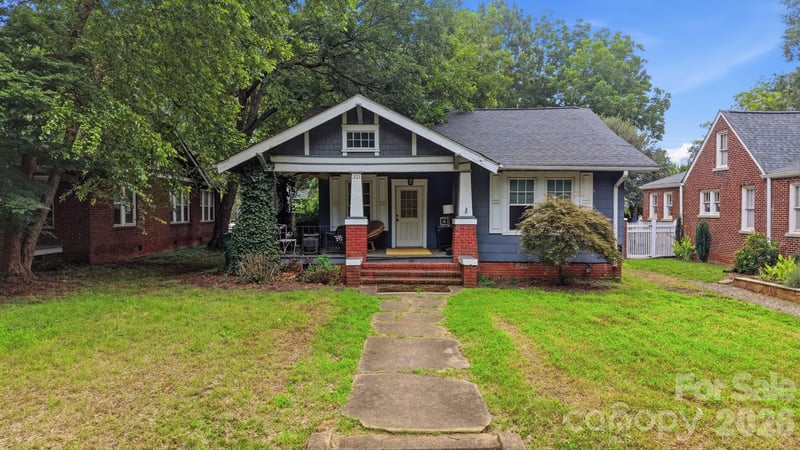 321 Grandin Rd, Charlotte, NC 28208