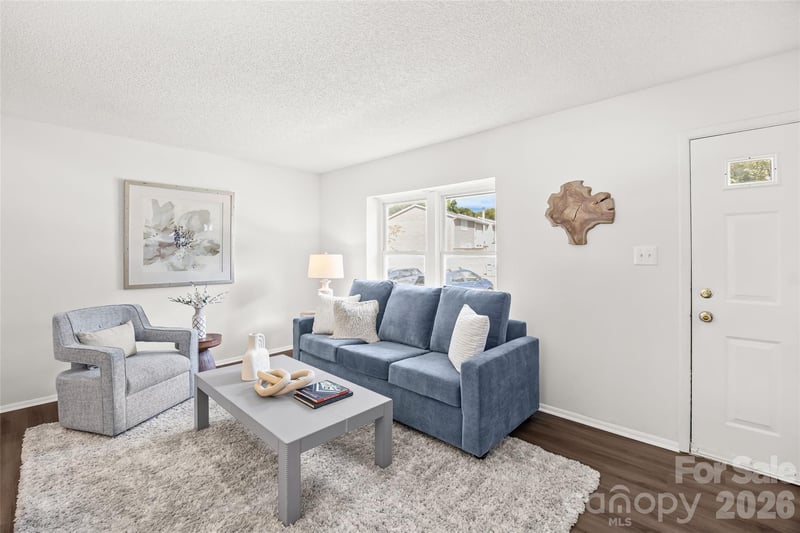 8254 Knights Bridge Rd, Charlotte, NC 28210