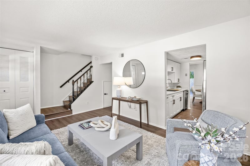 8254 Knights Bridge Rd, Charlotte, NC 28210