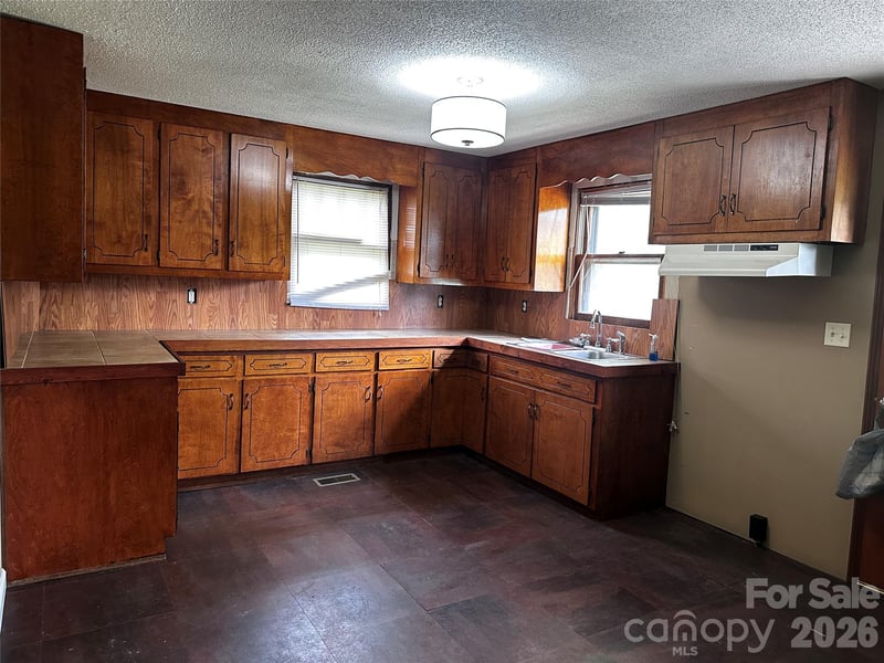 2202 Brookview Ave, Kannapolis, NC 28081