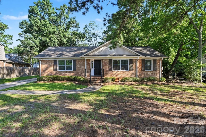 6915 Idlewild Rd, Charlotte, NC 28212