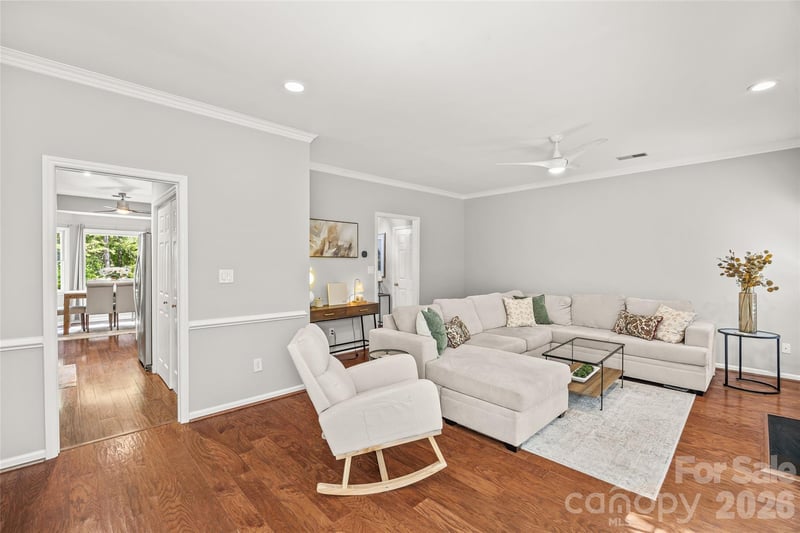 5933 Fitzwilliams Ln, Charlotte, NC 28270