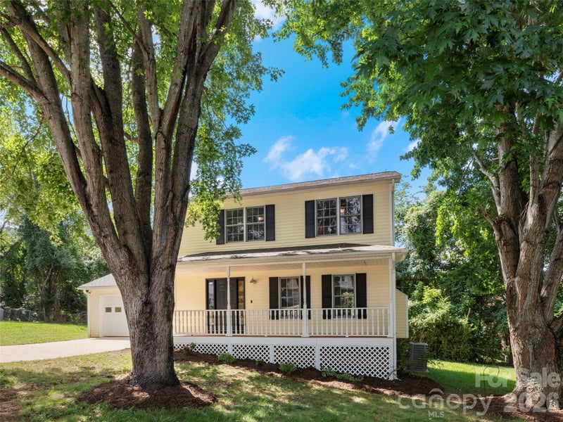 17 Mill Stone Dr, Asheville, NC 28803