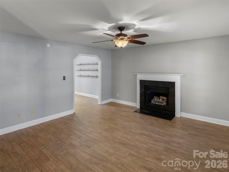 17 Mill Stone Dr, Asheville, NC 28803
