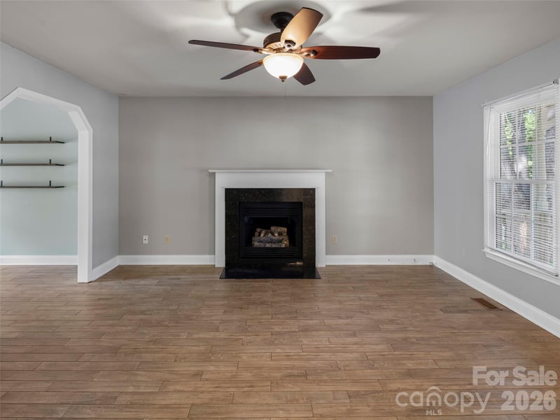 17 Mill Stone Dr, Asheville, NC 28803