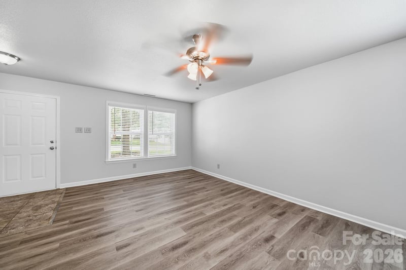 1602 Matthew Allen Cir, Kannapolis, NC 28081