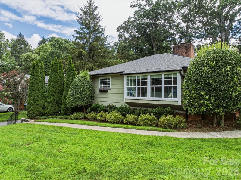 29 Westall Ave, Asheville, NC 28804
