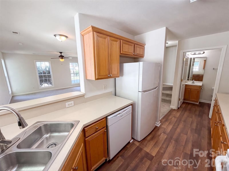 9514 Littleleaf Dr, Charlotte, NC 28215