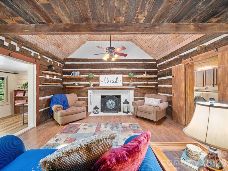 161 Moody Mountain Rd, Burnsville, NC 28714