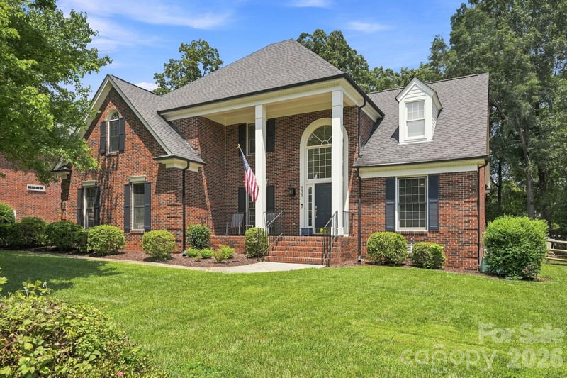 4620 Fairvista Dr, Charlotte, NC 28269