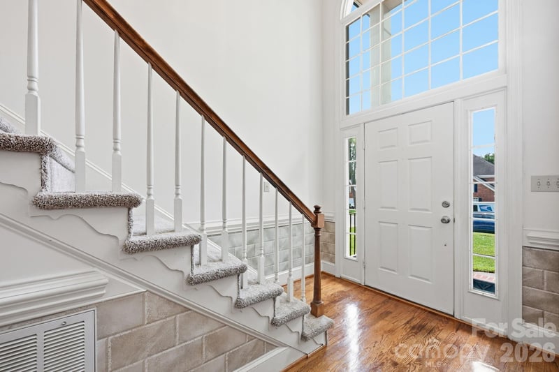 4620 Fairvista Dr, Charlotte, NC 28269