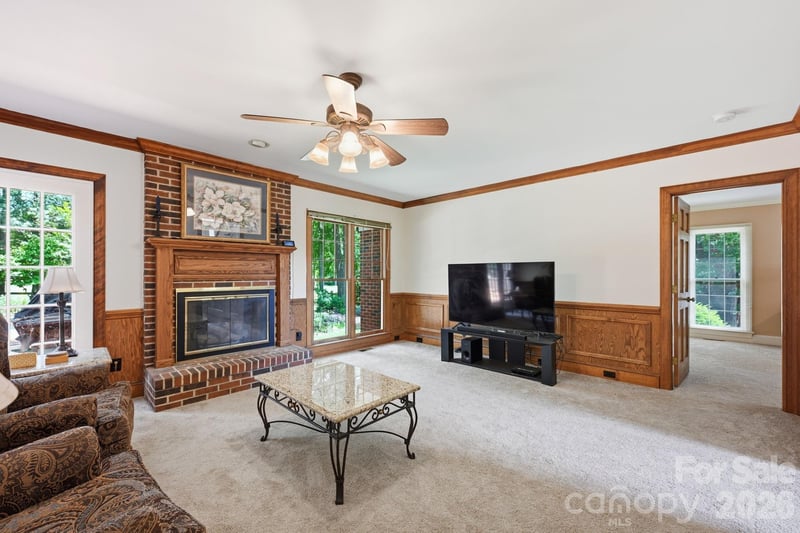 4620 Fairvista Dr, Charlotte, NC 28269