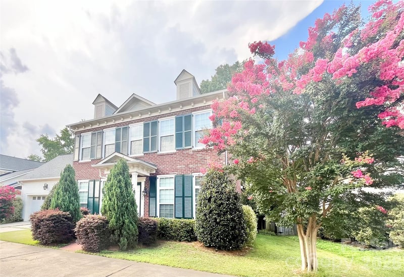 1025 Sharon Amity Rd, Charlotte, NC 28211