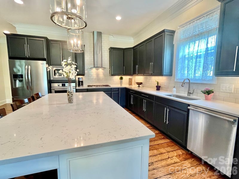 1025 Sharon Amity Rd, Charlotte, NC 28211