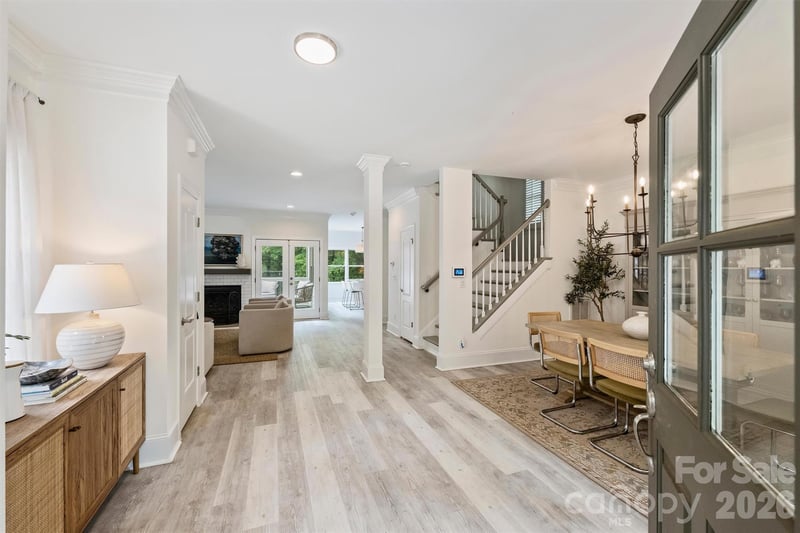 1328 Ivey Dr, Charlotte, NC 28205