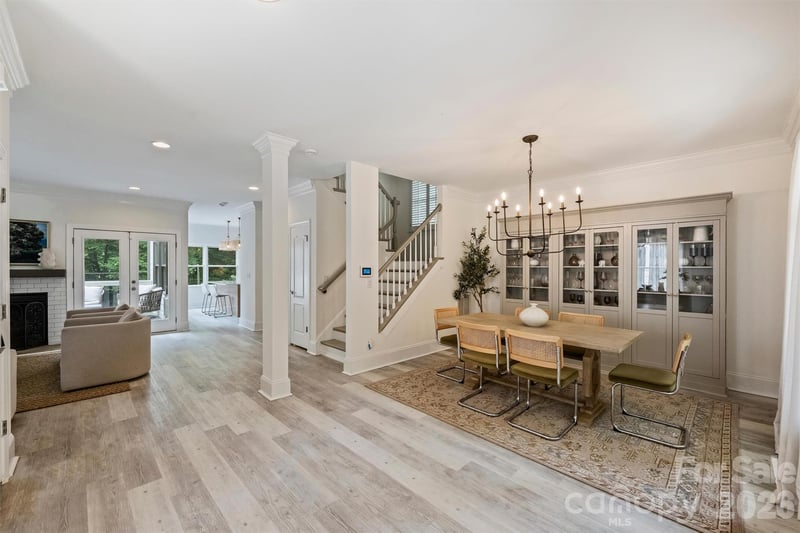 1328 Ivey Dr, Charlotte, NC 28205