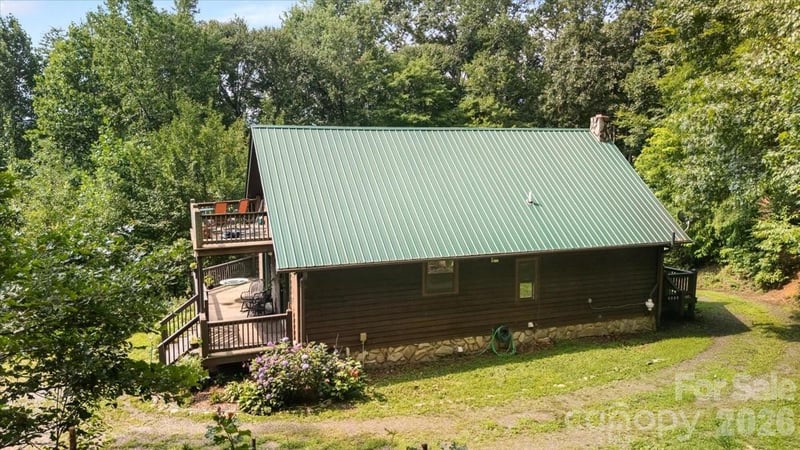 149 Charlie Mac Dr, Burnsville, NC 28714