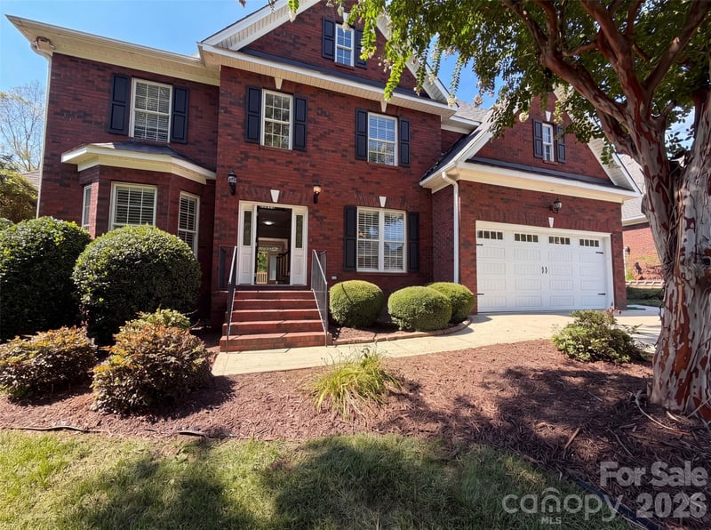 114 Stirling Heights Ln, Fort Mill, SC 29715