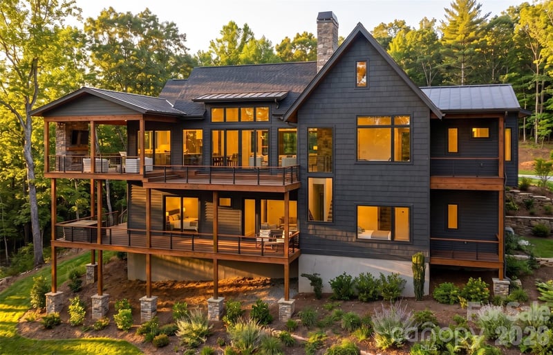 743 Hawk Mountain Rd, Lake Toxaway, NC 28747