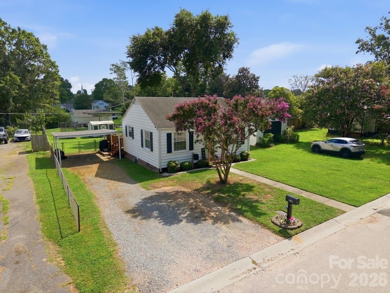 2102 Englewood St, Kannapolis, NC 28083