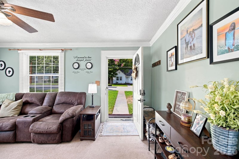2102 Englewood St, Kannapolis, NC 28083