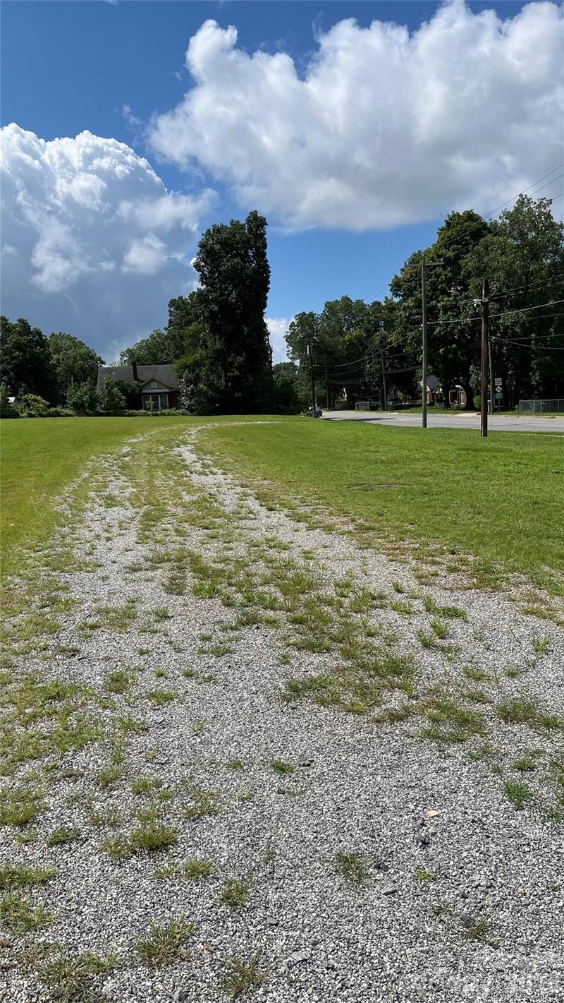 1107 1st Ave, Conover, NC 28613
