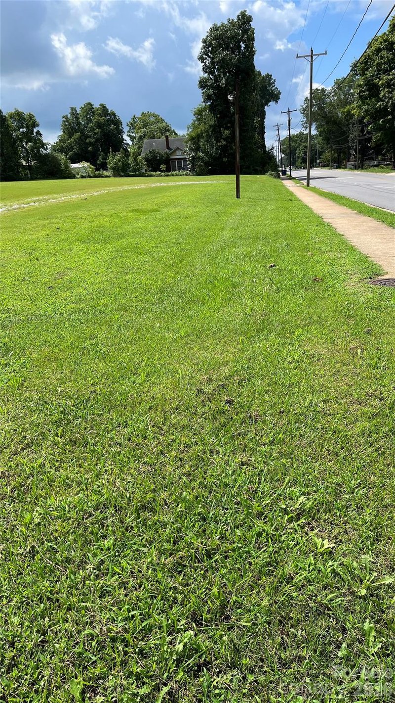1107 1st Ave, Conover, NC 28613