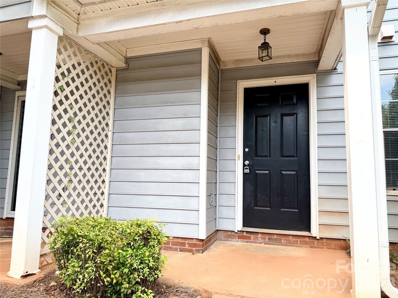 5313 Amity Springs Dr, Charlotte, NC 28212