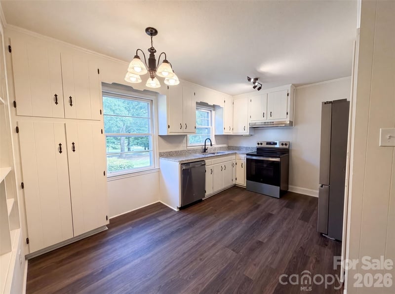 1077 Allendale Cir, Rock Hill, SC 29732