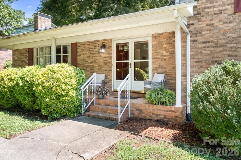 1009 Springs Rd, Lincolnton, NC 28092