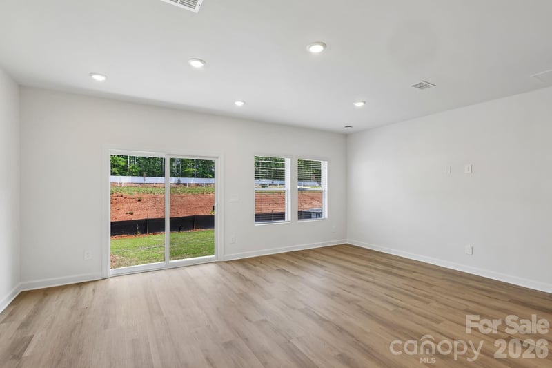 9037 Foggy Brook Loop, Charlotte, NC 28216