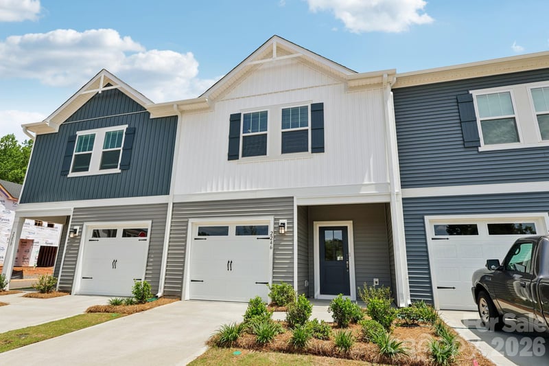 9037 Foggy Brook Loop, Charlotte, NC 28216