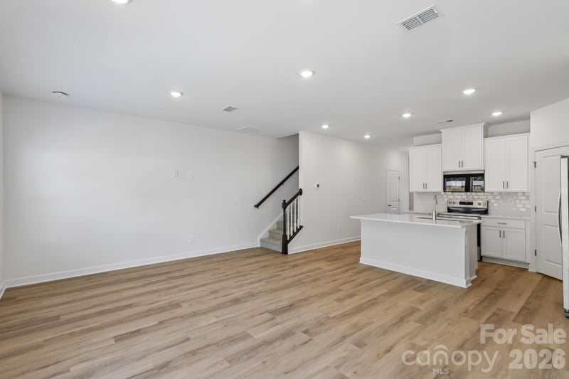 9037 Foggy Brook Loop, Charlotte, NC 28216